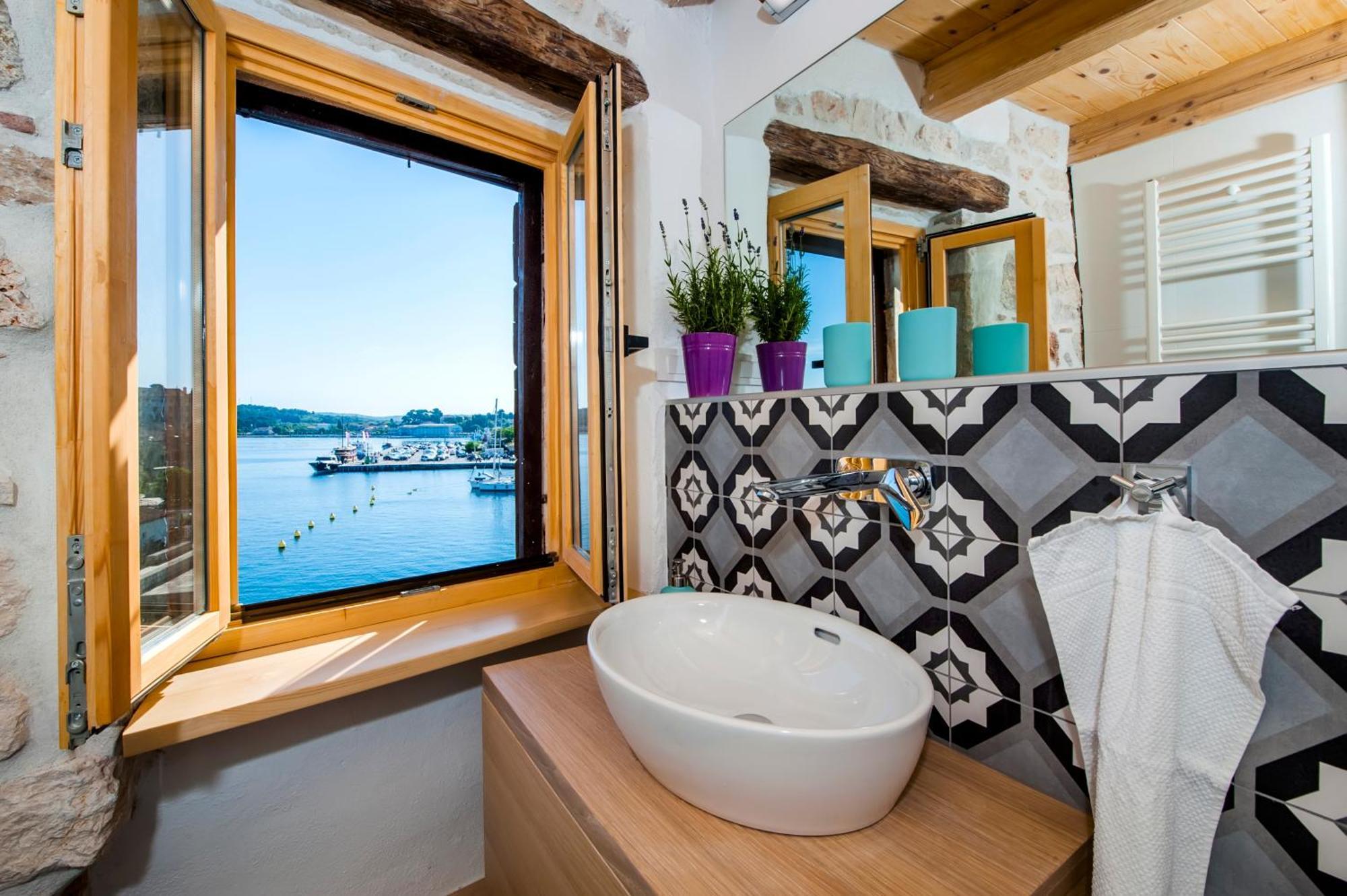Adriatic Seaview Studio Rovigno Esterno foto